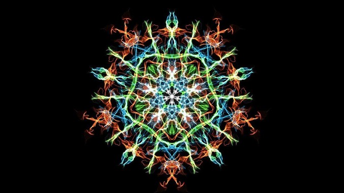 为什么 Windows 没有比较成熟的第三方桌面环境（explorer.exe）？